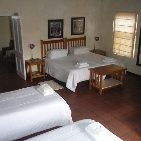 Wilgewandel Holiday Farm&Day Restaurant Oudtshoorn Zimmer foto